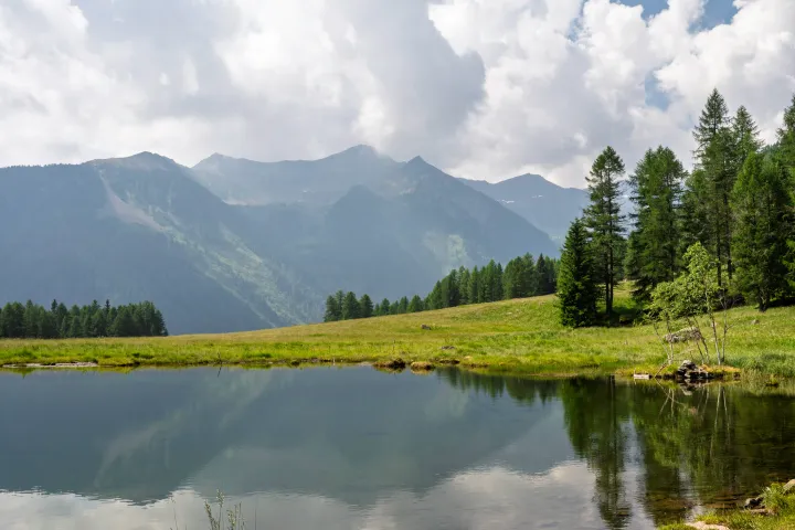 Lago di Còvel e la sua cascata